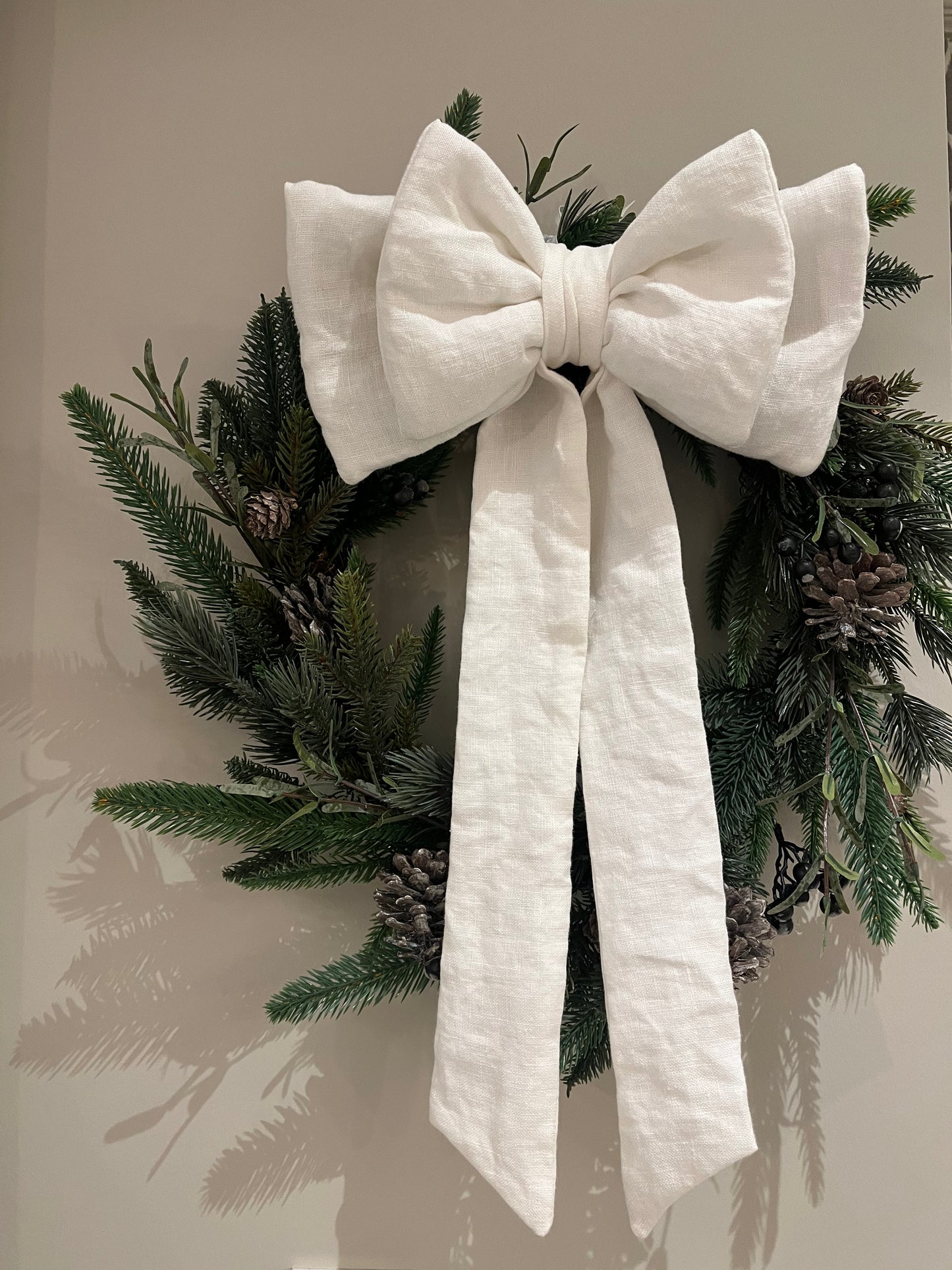 Oyster Linen Bow